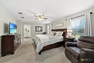 384 Hunters Creek Dr, New Braunfels, TX 78132 - Photo 17