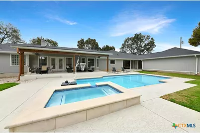 384 Hunters Creek Drive, New Braunfels, TX 78132 - Photo 33