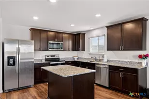 4037 Bermuda Ln, Seguin, TX 78155 - Photo 11