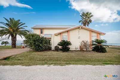 132 Waterfront Alley, Port Lavaca, TX 77979 - Photo 3