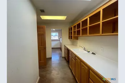 1312 N US Highway 281, Lampasas, TX 76550 - Photo 9