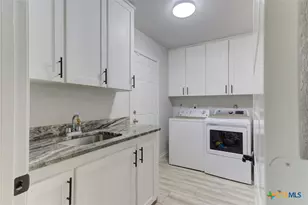 2911 Morningside Dr, New Braunfels, TX 78130 - Photo 35