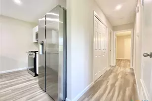 2110 Blue Meadow Dr, Austin, TX 78744 - Photo 15