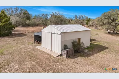 2896 Live Oak Road, Cuero, TX 77954 - Photo 11