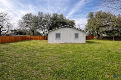 507 E Avenue G, Rosebud, TX 76570 - Photo 15