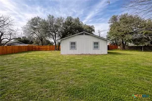 507 E Avenue G, Rosebud, TX 76570 - Photo 15