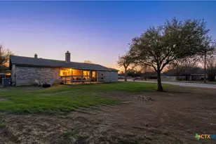 501 Denise Dr, New Braunfels, TX 78130 - Photo 19