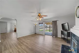 501 Denise Dr, New Braunfels, TX 78130 - Photo 7