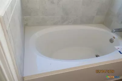 112 Granville Court, Jarrell, TX 76537 - Photo 19