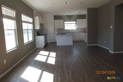 112 Granville Court, Jarrell, TX 76537 - Photo 5