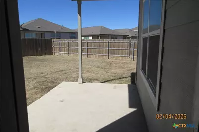112 Granville Court, Jarrell, TX 76537 - Photo 9
