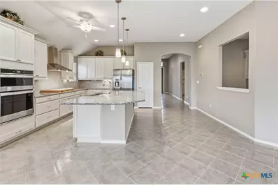 616 Rusty Gate Way, New Braunfels, TX 78130 - Photo 5