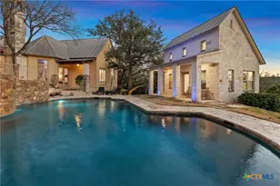 954 River Forest Dr, New Braunfels, TX 78132 - Photo 7