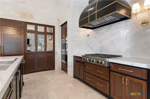 954 River Forest Dr, New Braunfels, TX 78132 - Photo 27