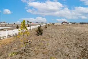 824 Co Rd 451, Coupland, TX 78615 - Photo 11