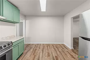 906 S 2nd St, Temple, TX 76504 - Photo 7