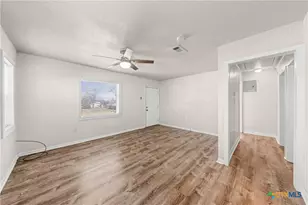 906 S 2nd St, Temple, TX 76504 - Photo 3