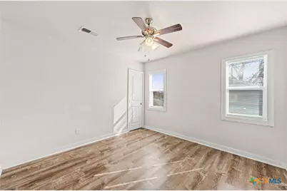 906 S 2nd Street, Temple, TX 76504 - Photo 19