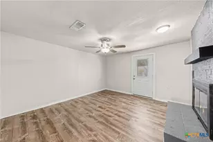 906 S 2nd St, Temple, TX 76504 - Photo 17