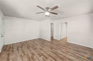 906 S 2nd St, Temple, TX 76504 - Photo 3