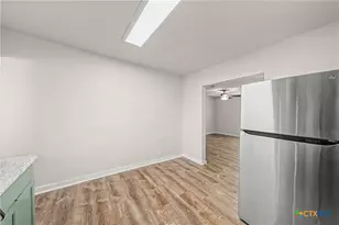 906 S 2nd St, Temple, TX 76504 - Photo 15