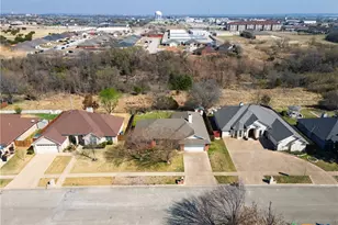 2005 Excel Dr, Killeen, TX 76542 - Photo 3