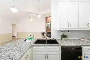 2005 Excel Dr, Killeen, TX 76542 - Photo 9