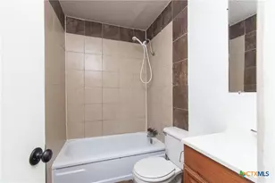 202 E Carpenter Ave, Copperas Cove, TX 76522 - Photo 9