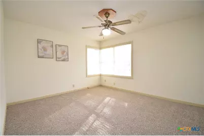 909 Fern Lane, Victoria, TX 77904 - Photo 27