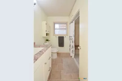 909 Fern Lane, Victoria, TX 77904 - Photo 31