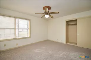 909 Fern Ln, Victoria, TX 77904 - Photo 29