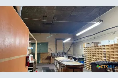 108 E 1st Street, Cameron, TX 76520 - Photo 5