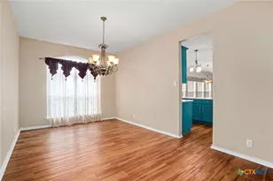 175 Plantation Dr, Seguin, TX 78155 - Photo 9