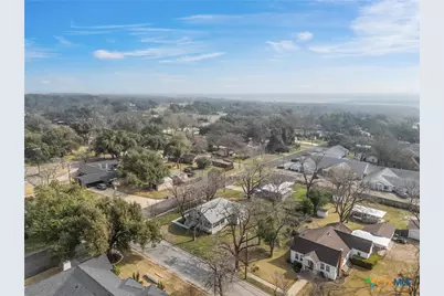 1007 N Jackson Avenue, Cameron, TX 76520 - Photo 35