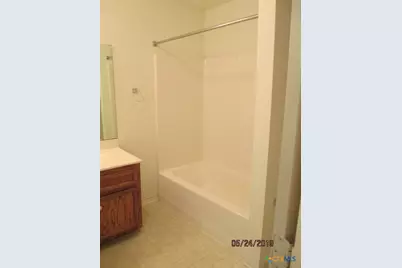 105 Evan Circle, Victoria, TX 77901 - Photo 5