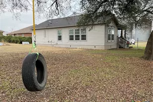 100 El Paso St, Holland, TX 76534 - Photo 7