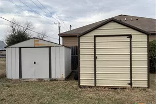 100 El Paso St, Holland, TX 76534 - Photo 5