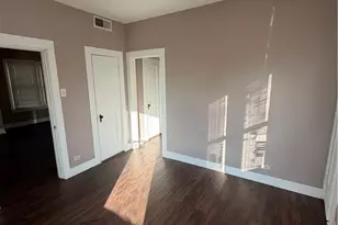 513 N San Marcos St, Seguin, TX 78155 - Photo 7