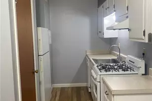 513 N San Marcos St, Seguin, TX 78155 - Photo 19