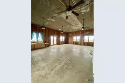 218 Fm 710, Ganado, TX 77962 - Photo 9