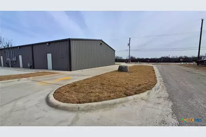 308 S Church Avenue, Troy, TX 76579 - Photo 9