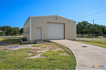 14049 Indian Bluff Road, Temple, TX 76502 - Photo 39