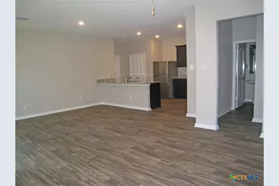 961 Shady Brk Street, New Braunfels, TX 78132 - Photo 5