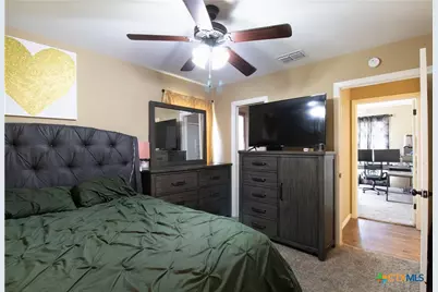 2402 E Walnut Avenue, Victoria, TX 77901 - Photo 15