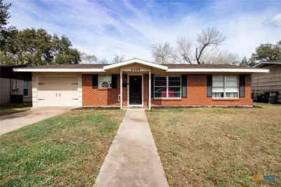 2402 E Walnut Avenue, Victoria, TX 77901 - Photo 1