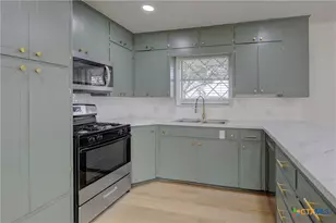 1513 W Main St, Little River Academy, TX 76554 - Photo 7