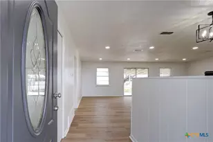 1513 W Main St, Little River Academy, TX 76554 - Photo 3