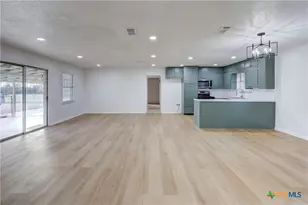 1513 W Main St, Little River Academy, TX 76554 - Photo 5