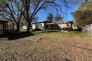 609 S 11th St, Copperas Cove, TX 76522 - Photo 33