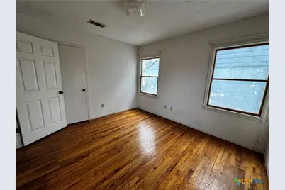 1010 S 17th Street, Temple, TX 76504 - Photo 19